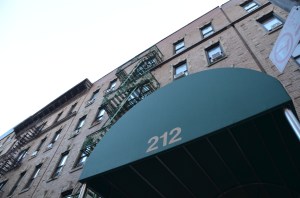 An Orbach-owned building on the Upper West Side. Photo by Daniel Fitzsimmons.